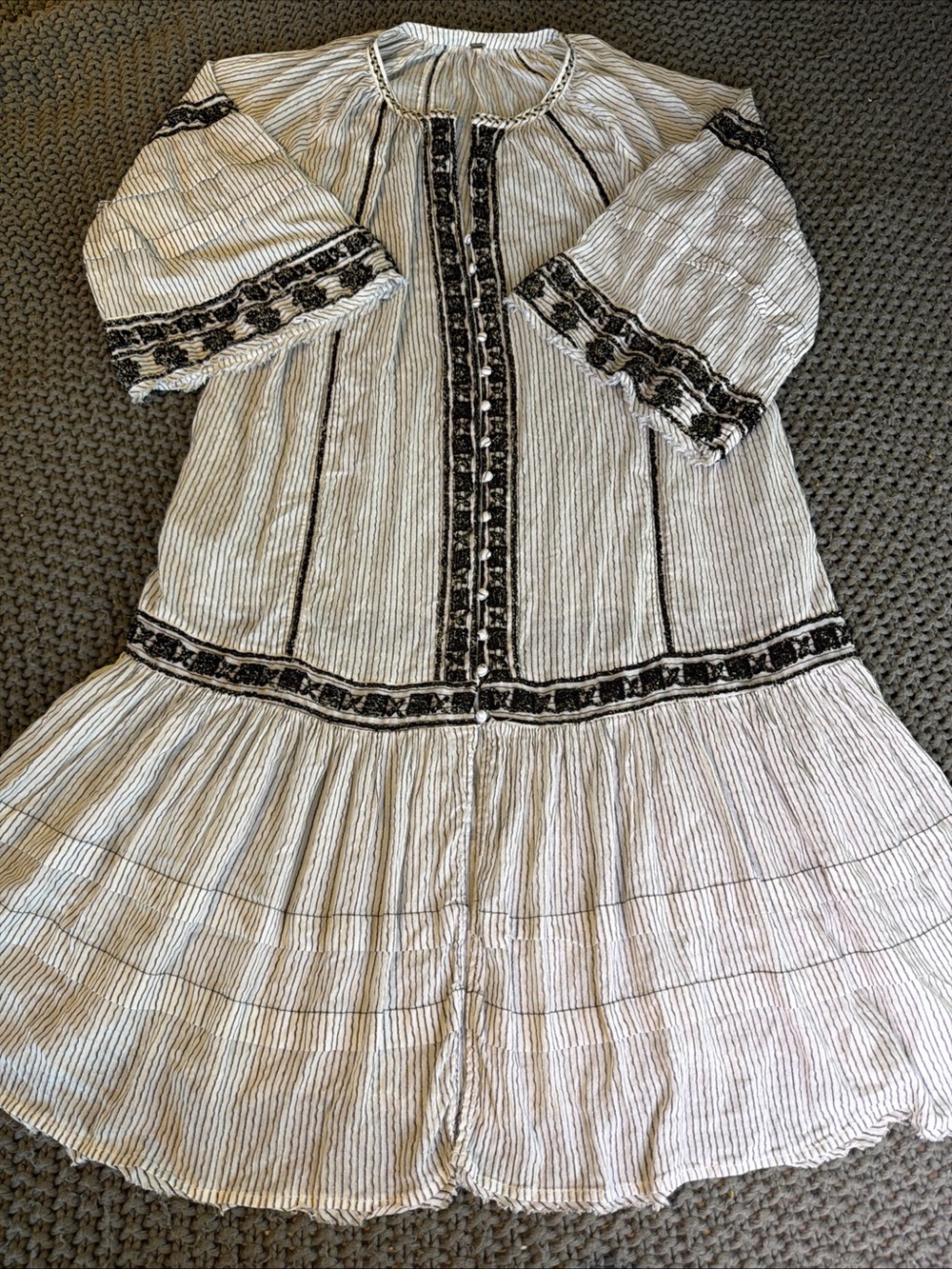 Free People Vagabond Cotton White & Black Embroidered Tunic Women Sz L Bohemian - Picture 6 of 13